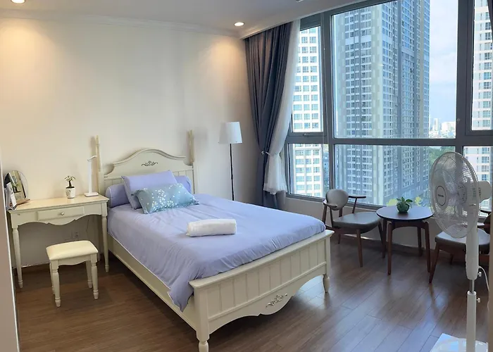 Private Master-Room In Vinhome, Near Downtown